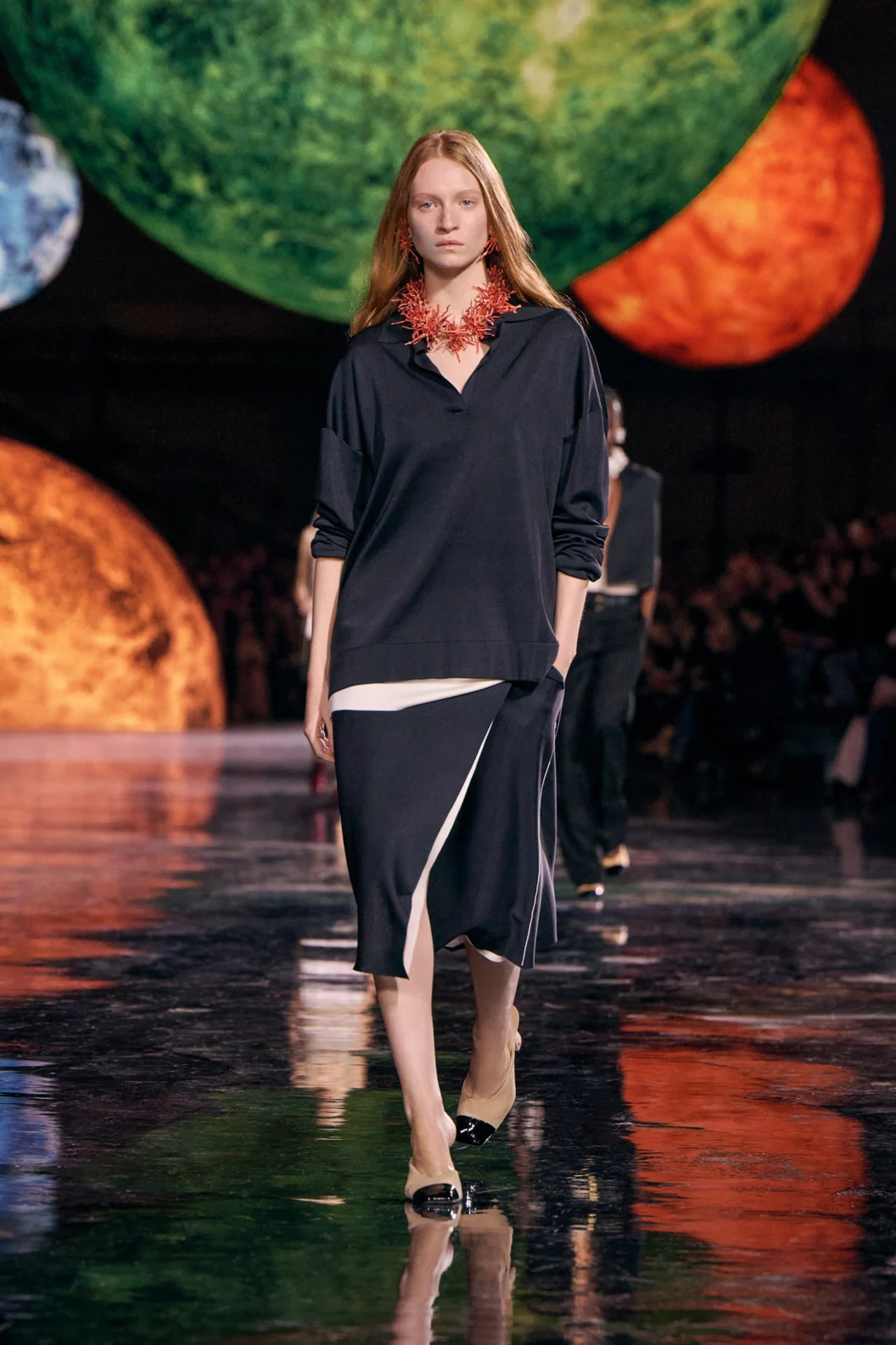 CHÂN VÁY LỆCH TÀ